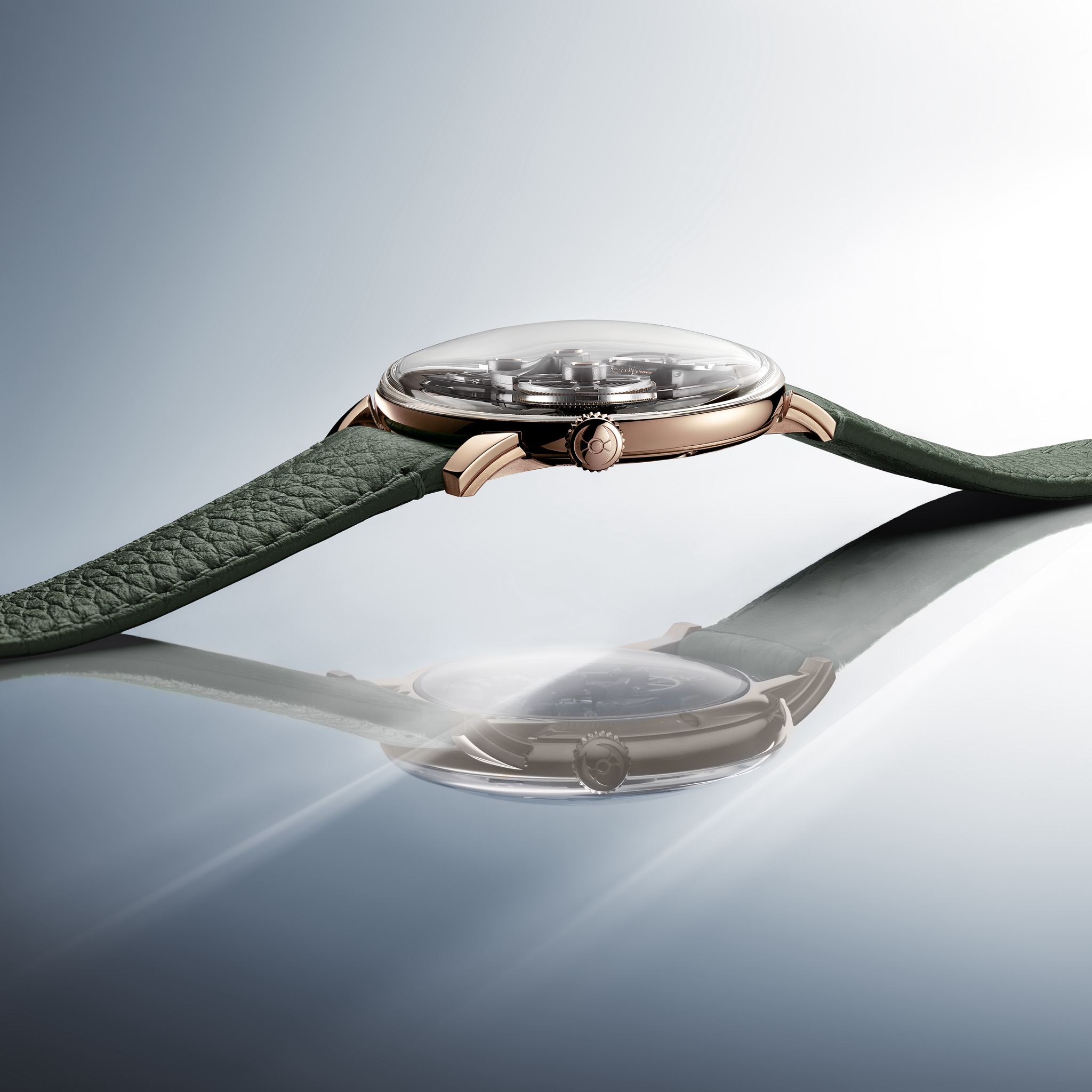 high_res_MBandF_SP_One_Rose_Gold_Lifestyle_3_Hres